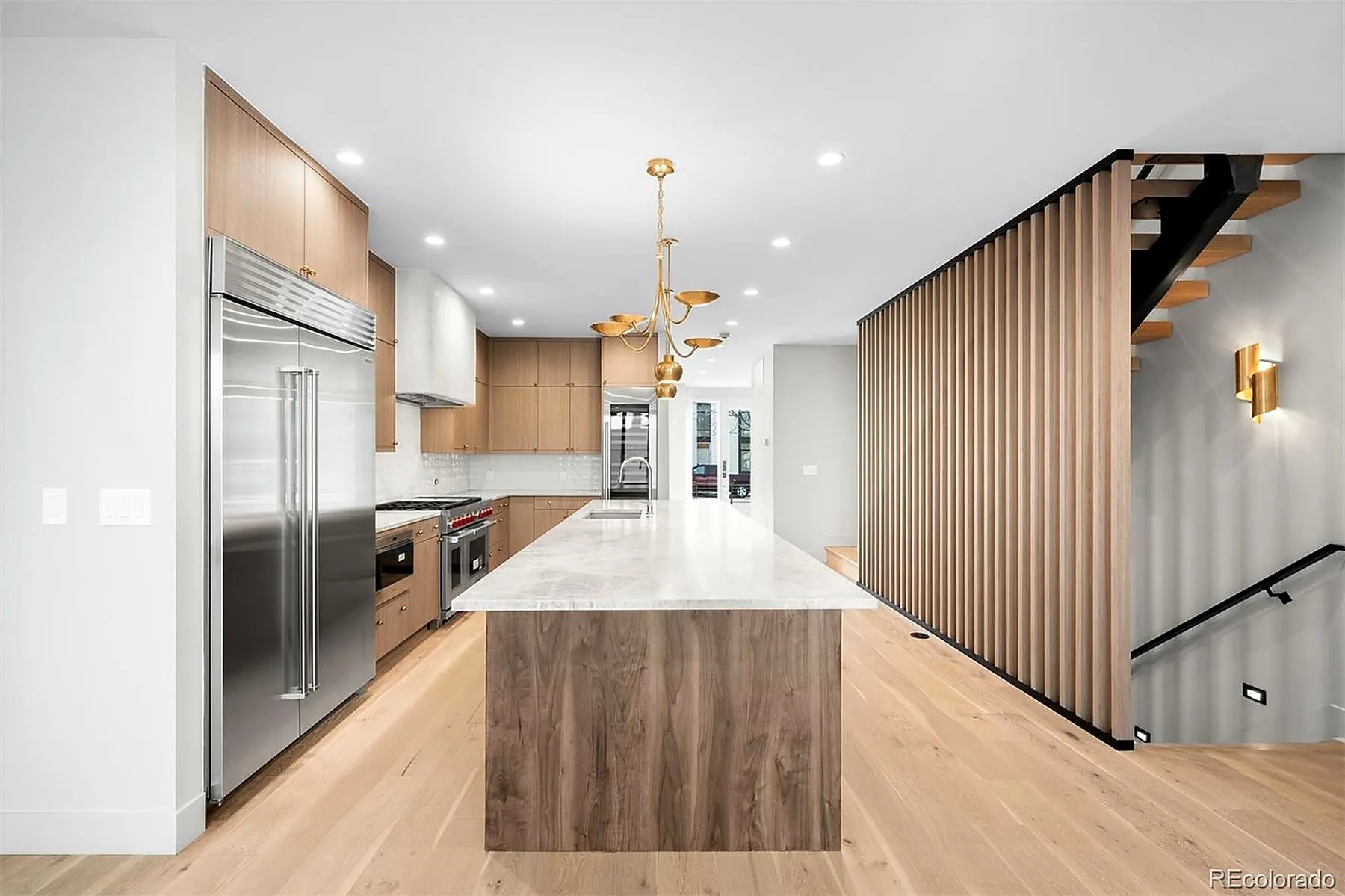 407 Madison Street, photo 3