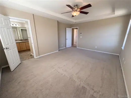 10049 Southlawn Circle, Commerce City, CO 80022, photo 4