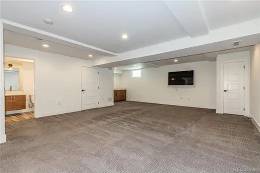 2261 S Ogden Street, Denver, CO 80210, photo 36