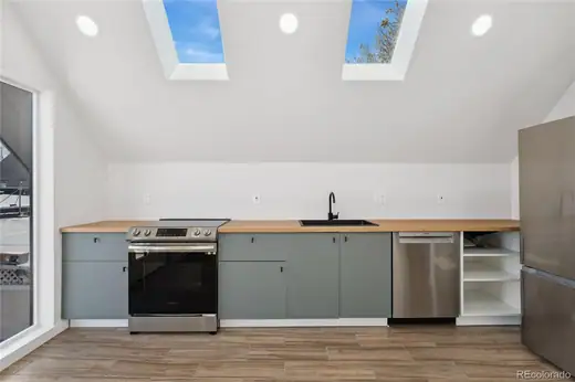 3721 N Franklin Street, Denver, CO 80205, photo 33