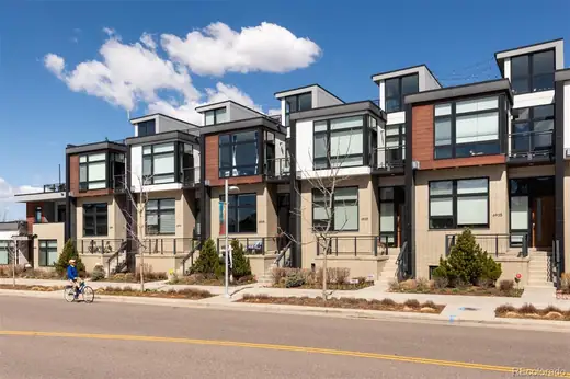 6925 E Lowry Boulevard, Denver, CO 80230